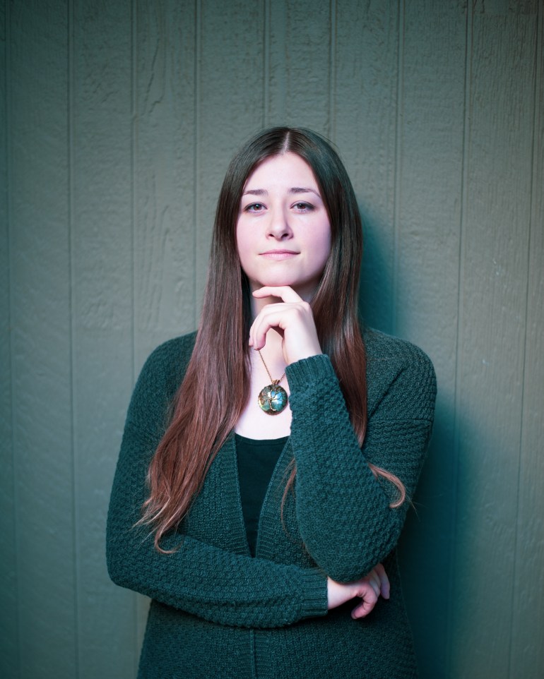 190604_Jessica McGinley_Headshots-9.JPG